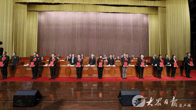 微信圖片_20201114191512.gif 微信圖片_20201114191512.gif